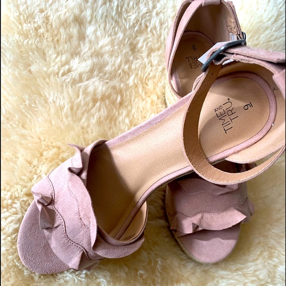 Wedges - Picture 3 of 3